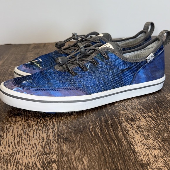 Huk Mania Performance Fishing Water Shoes Mens Size 8.5 Strech Blue - Picture 1 of 6